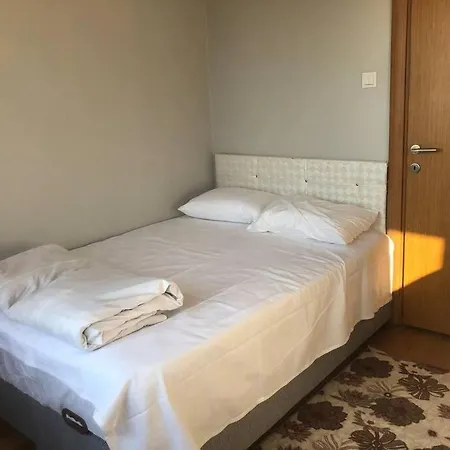 A Beachfront, Peninsula View In Karakoey Appartement Istambul