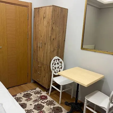 A Beachfront, Peninsula View In Karakoey Apartamento Estambul